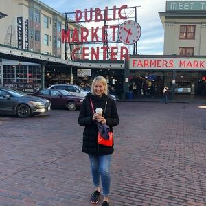 Meet your Posher, Nicole